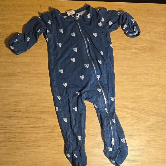 Larkspur Bamboo Blue Heart Print Kids One Piece Sleeper 0-3M - Picture 1 of 3